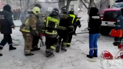 Число погибших при обрушении дома в Новосибирске выросло до трех