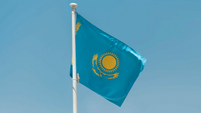 Крупнейший в Казахстане банк перестал обслуживать карты «Мир»