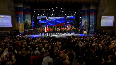 В БКЗ «Октябрьский» состоялся концерт в честь защитников Отечества