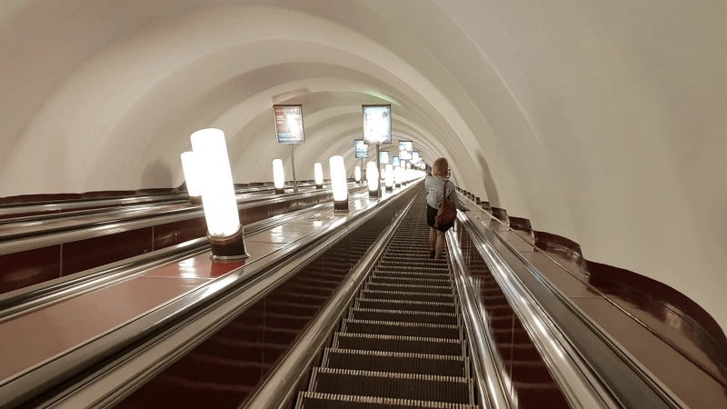 Станцию метро «Выборгская» открыли на вход - tvspb.ru