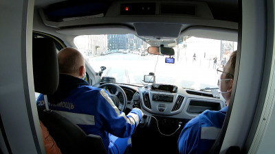 «Я думал, что лежу с отравлением»: 17-летний школьник пришел в себя после падения с восьмого этажа