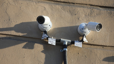 В Петербурге за чистотой фасадов от граффити начали следить «умные камеры»