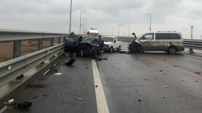 Смертельная авария с тремя погибшими парализовала движение по Крымском мосту