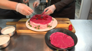 Розовые блины  — приготовим по рецепту няни Пушкина один из кулинарных туристических хитов