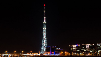 Подсветка петербургской телебашни будет переливаться по-праздничному в День города