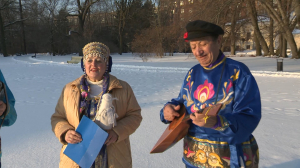 У зимы нет шансов: масленичные традиции и песни вместе с ансамблем народной песни «Россияночка»