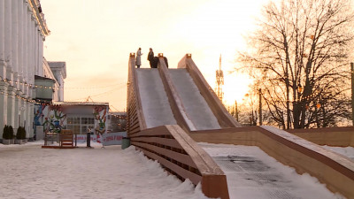 В Петербурге запустили чат-бот с зимними горками и парками развлечений