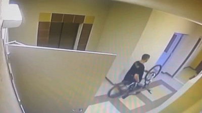 Тридцатилетнего сибиряка будут судить в Петербурге за кражу дорогого велосипеда