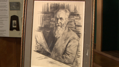 В Национальной библиотеке показали книги и вещи академика Крачковского