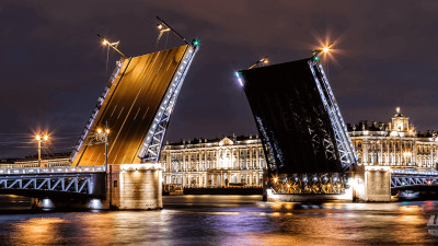 Петербуржцам представили расписание технологических разводок мостов на неделе
