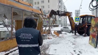 В Петербурге освободили 5 участков, на которых незаконно размещались торговые точки