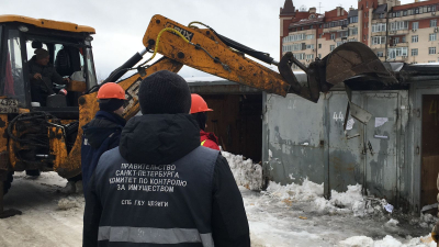 В Петербурге освободили гаражные боксы на Солдата Корзуна