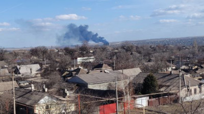 В ДНР над городом сбили самолет