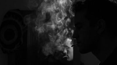 Врач Жито: Курение может привести к полной потере слуха
