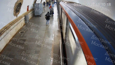 В Москве суд на два месяца арестовал мужчину, толкнувшего подростка под поезд в метро