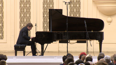 В Большом зале Филармонии прозвучали шедевры фортепианной классики