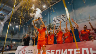 Петербургский «Кристалл» стал первым чемпионом кубка России по пляжному футболу среди женщин