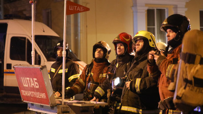 В бане Курортного районе 4 часа боролись с пожаром, охватившим 250 «квадратов»