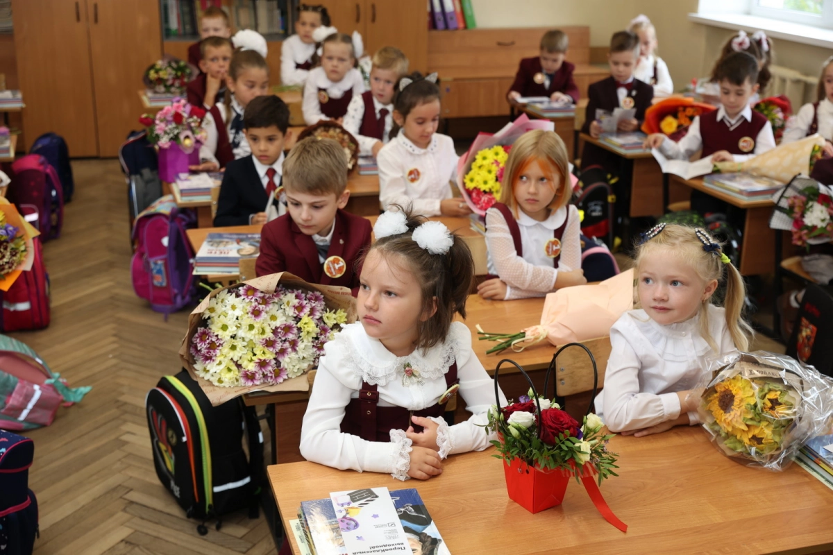 Стало известно, сколько тратят петербуржцы на подготовку детей к школе - tvspb.ru