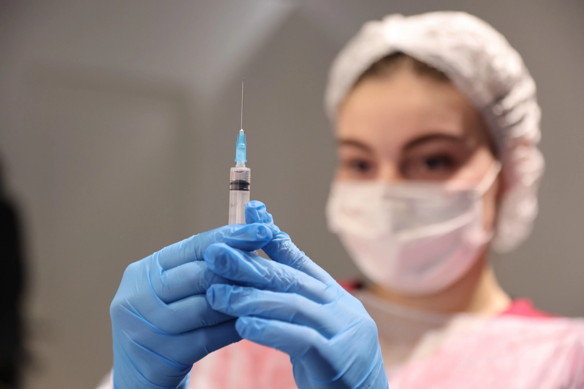 Глава ВОЗ заявил, что пандемия коронавируса закончится в этом году - tvspb.ru
