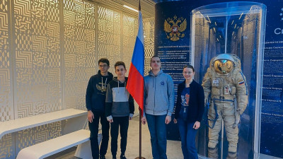 Александр Беглов поздравил петербургских школьников с победой на международной олимпиаде по математике