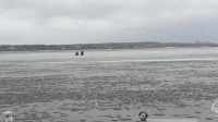 Петербургские сотрудники МЧС спасли еще 9 любителей зимней рыбалки