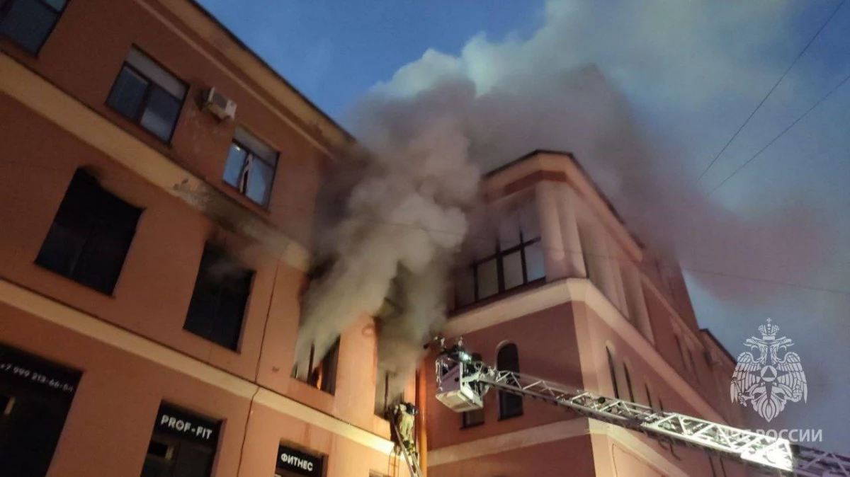 Пожар на Промышленной улице ликвидировали - tvspb.ru