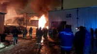 Серьезный пожар на Лапинском проспекте потушили