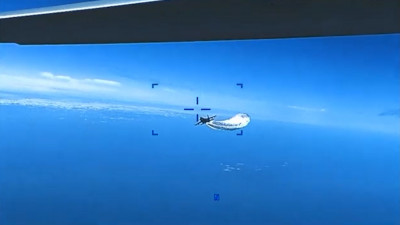 В интернете восхитились мастерством летчика Су-27 при перехвате американского дрона