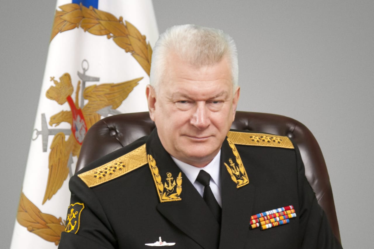 Главком ВМФ России адмирал Николай Евменов поздравил подводников с профессиональным праздником