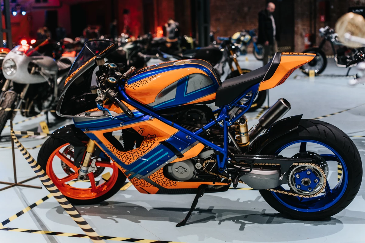 В Петербурге пройдет старейшая мотоциклетная выставка России  IMISMOTO-2023 - tvspb.ru