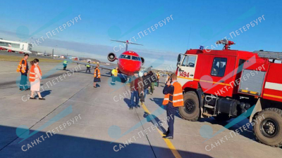 В Пулково прокомментировали течь топлива из самолета в Нарьян-Мар