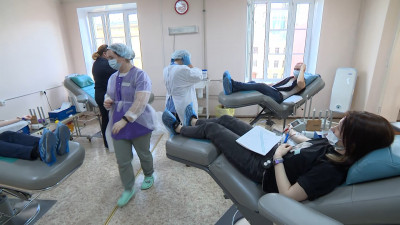 Петербуржцев пригласили стать донорами костного мозга