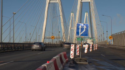 На Большом Обуховском мосту перекроют две полосы для ремонтных работ