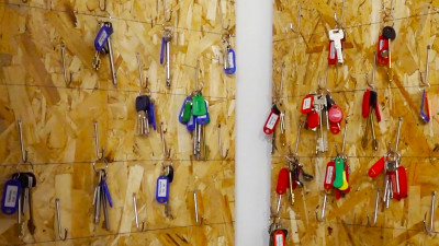 В Петербурге задержали группу риелторов, вынуждавших людей продавать доли в квартирах