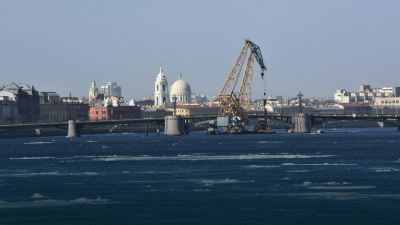 На Биржевом мосту возобновят работы после ледохода