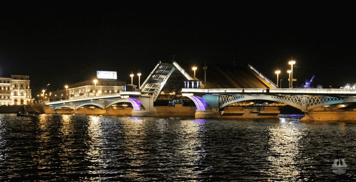 Дворцовый и Благовещенский мосты разведут в ночь на 8 апреля - tvspb.ru