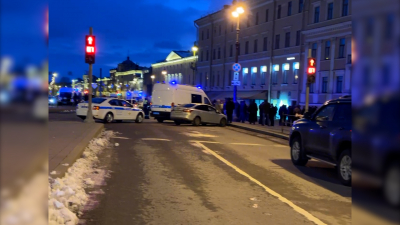 Волонтеры показали, что происходит на месте взрыва в Петербурге