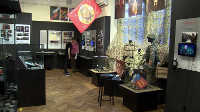 В Музее политической истории представили выставку о героических победах Донбасса