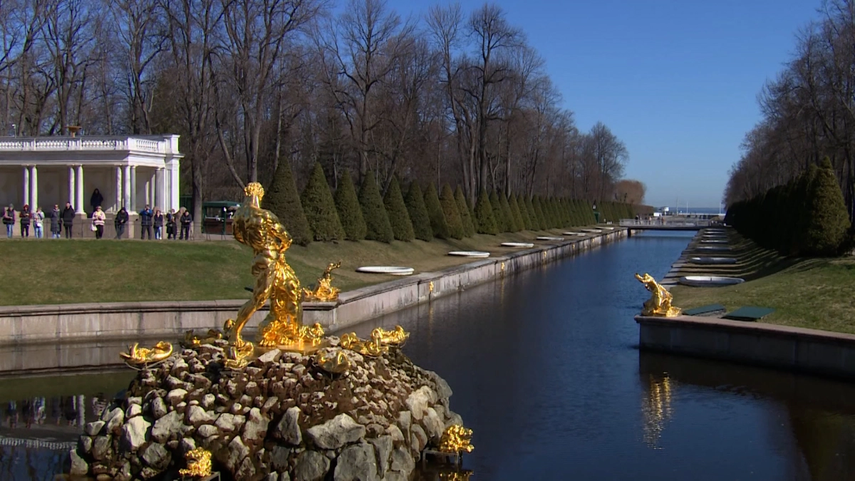 С 5 ноября вход в парки Петергофа станет бесплатным - tvspb.ru