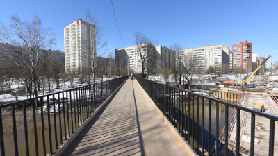 Рыбaцкий мост через реку Слaвянку отремонтируют к концу годa