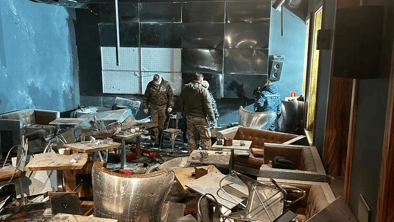 Число пострадавших при взрыве в петербургском кафе выросло до 32 - tvspb.ru