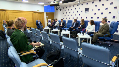 Эксперты медиасферы Петербурга обсудили проблему фейков в интернете и соцсетях