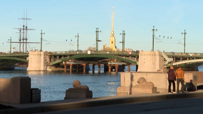 Петербуржцев предупредили, что с 29 апреля по 8 мая Биржевой мост будет закрыт