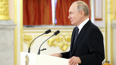 Владимир Путин прибыл в Минск на саммит ОДКБ