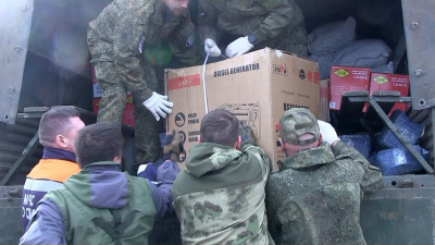 Волонтёры Петербургского отделения «Народного фронта» передали гуманитарный груз третьему батальону 350-го полка