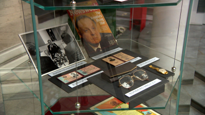 К 100-летию Льва Зайкова в Музее политической истории открылась выставка