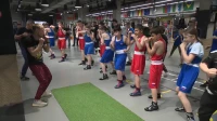 В Петербурге боксеры-профи провели мастер-класс для юных спортсменов из ЛНР