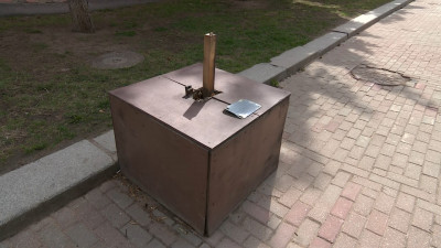 Поклонный крест у БКЗ «Октябрьский» пострадал от рук вандалов