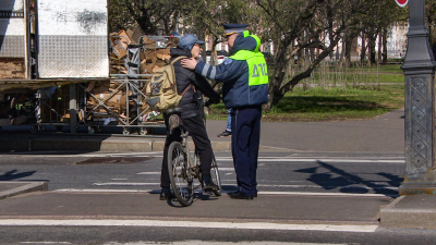 Полиция напомнила петербургским велосипедистам о ПДД